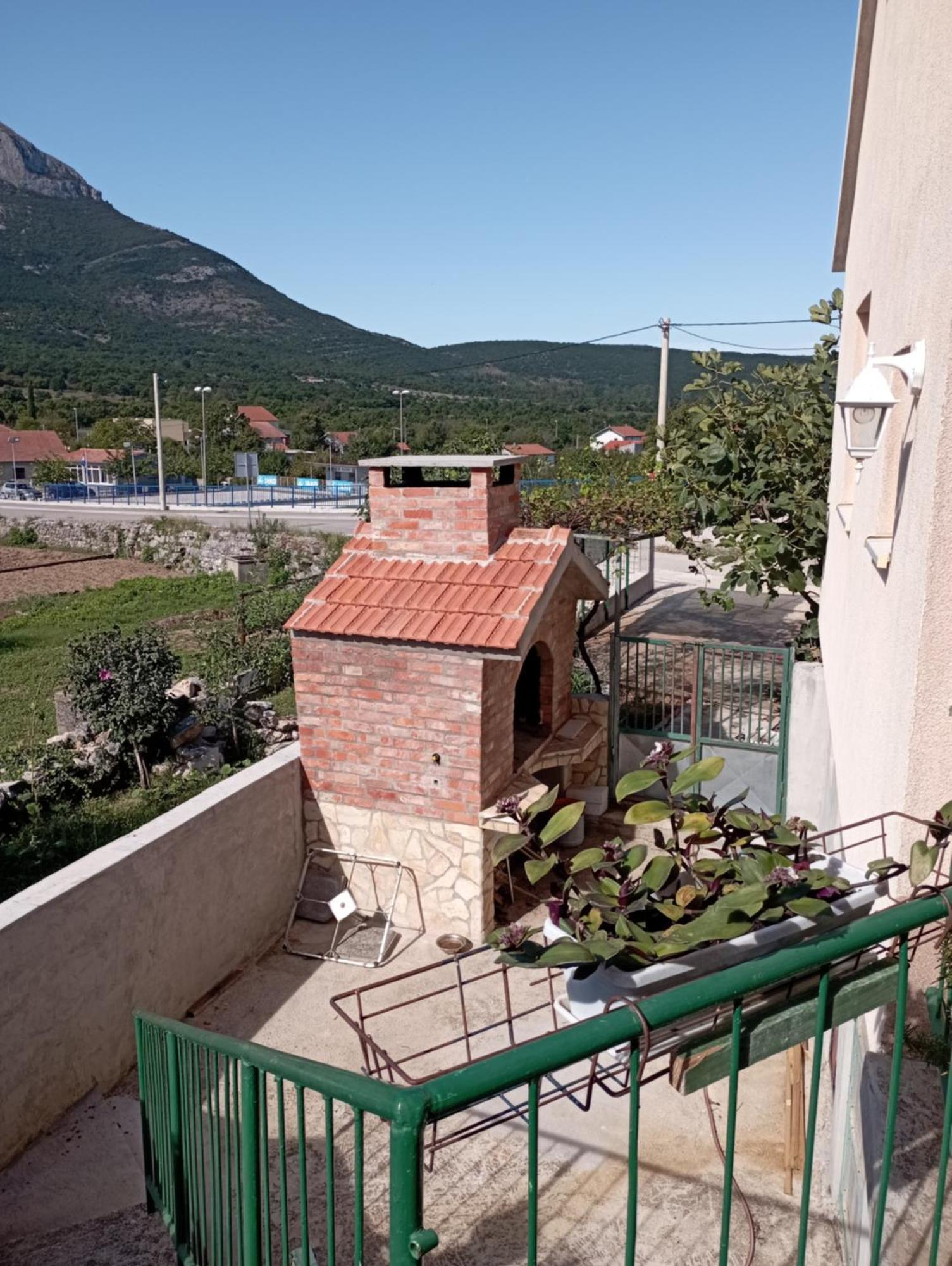 Luce Apartment Kijevo Exterior photo